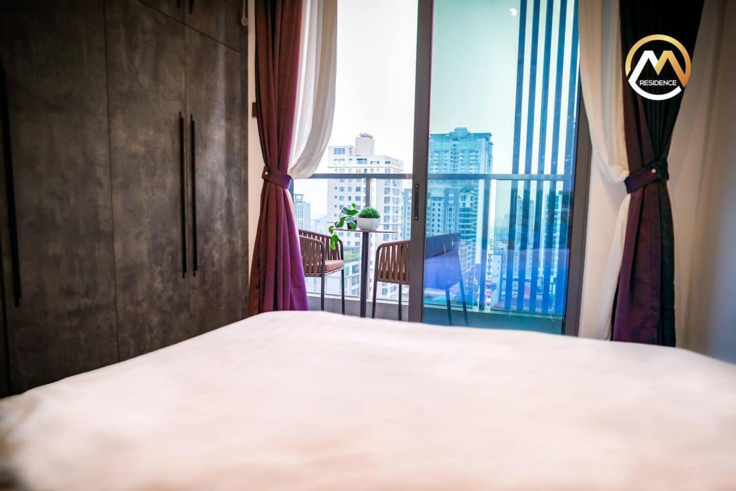 Hotel Serviced Apartments Top One Infinity Pool With View Of 360 Degree Phnom Penh Extérieur photo