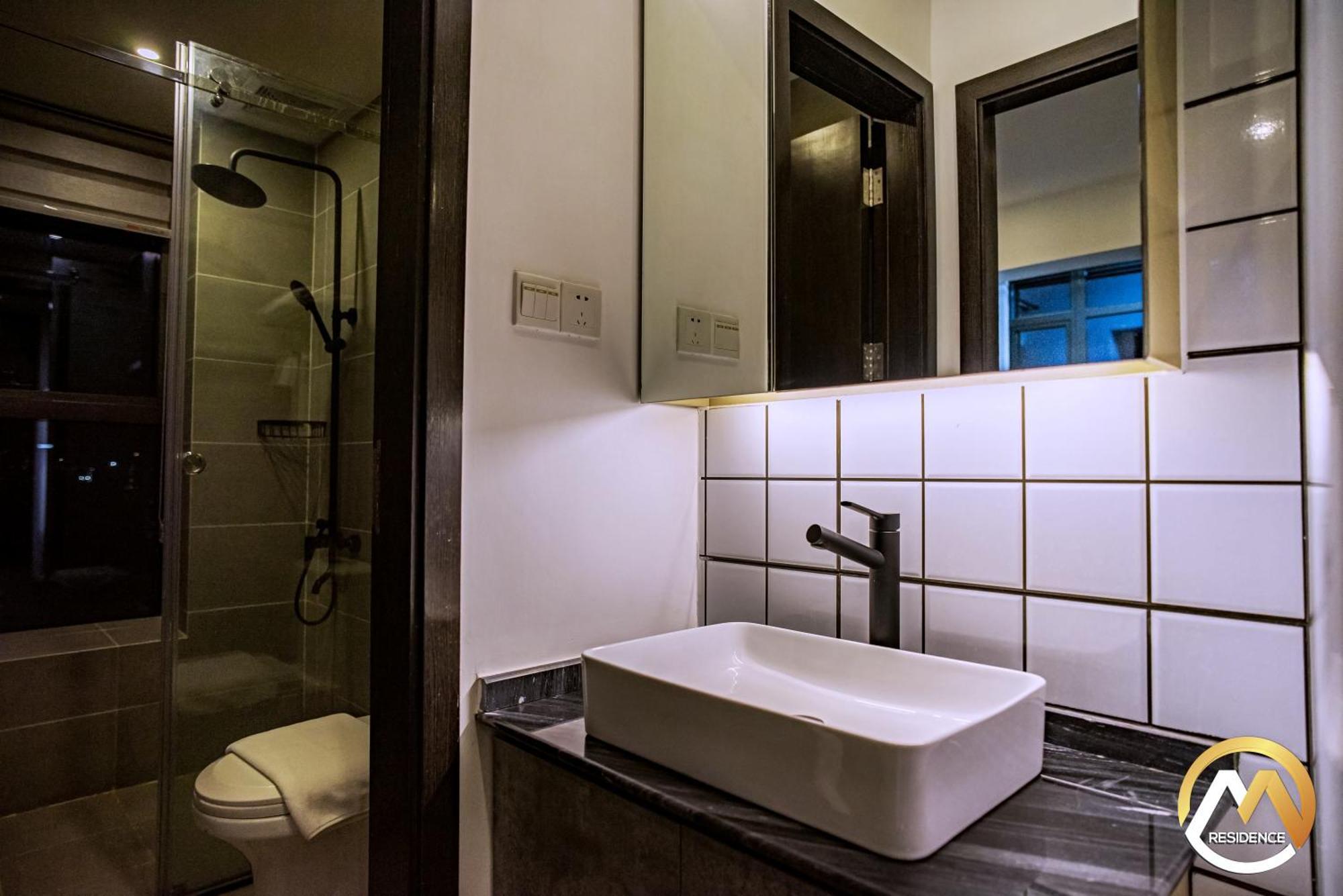 Hotel Serviced Apartments Top One Infinity Pool With View Of 360 Degree Phnom Penh Extérieur photo